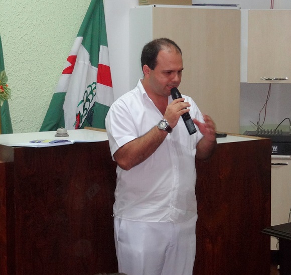 Dr. Felipe Salom&atilde;o Duarte