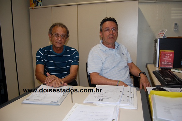 Comissário Lauro Américo (e) e o delegado Hermano Rocha. Foto: Nelson Barros Comissário Lauro Américo (e) e o delegado Hermano Rocha. Foto: Nelson Barros