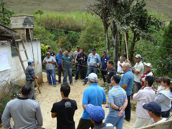 - A importância do saneamento básico na prevenção de doenças e despoluição dos córregos foi ressaltada por Ademir das Virgens. - A importância do saneamento básico na prevenção de doenças e despoluição dos córregos foi ressaltada por Ademir das Virgens.