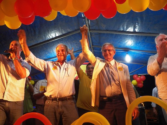 Josias quintal e o vice, Otoni