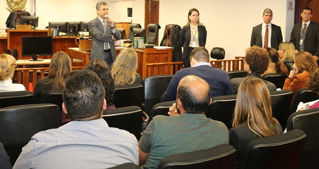 O presidente do TRE-RJ, desembargador Carlos Santos de Oliveira